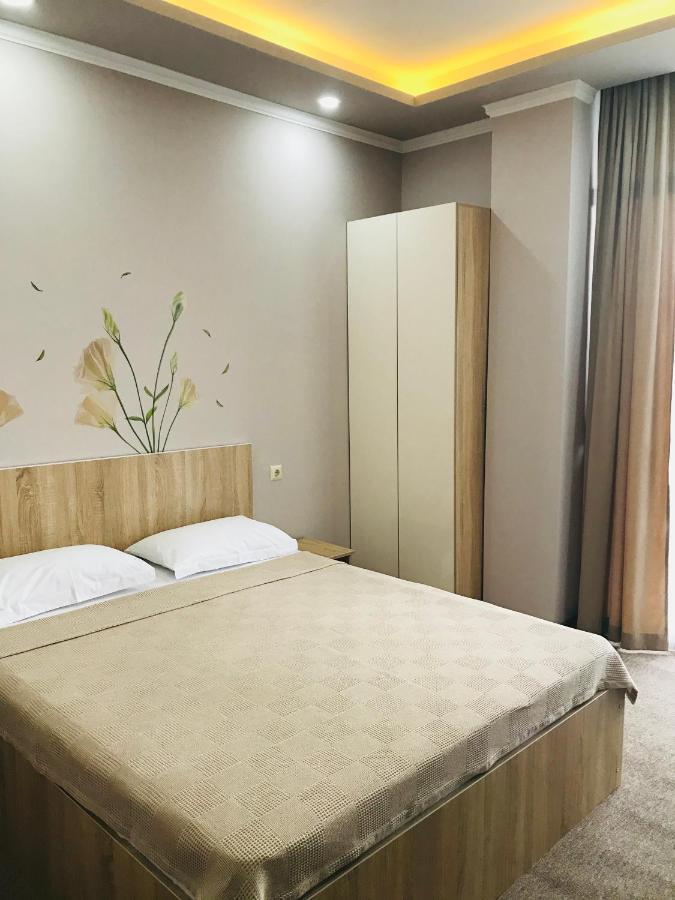 Riva Hotel Kobuleti Bagian luar foto