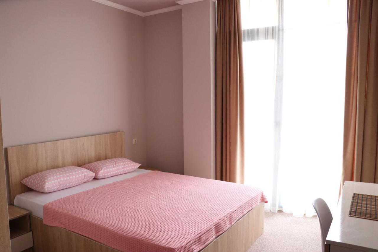 Riva Hotel Kobuleti Bagian luar foto