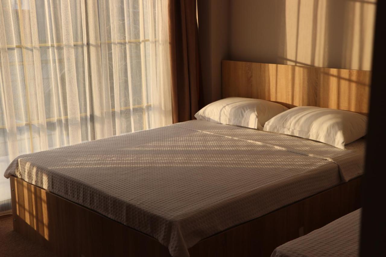 Riva Hotel Kobuleti Bagian luar foto
